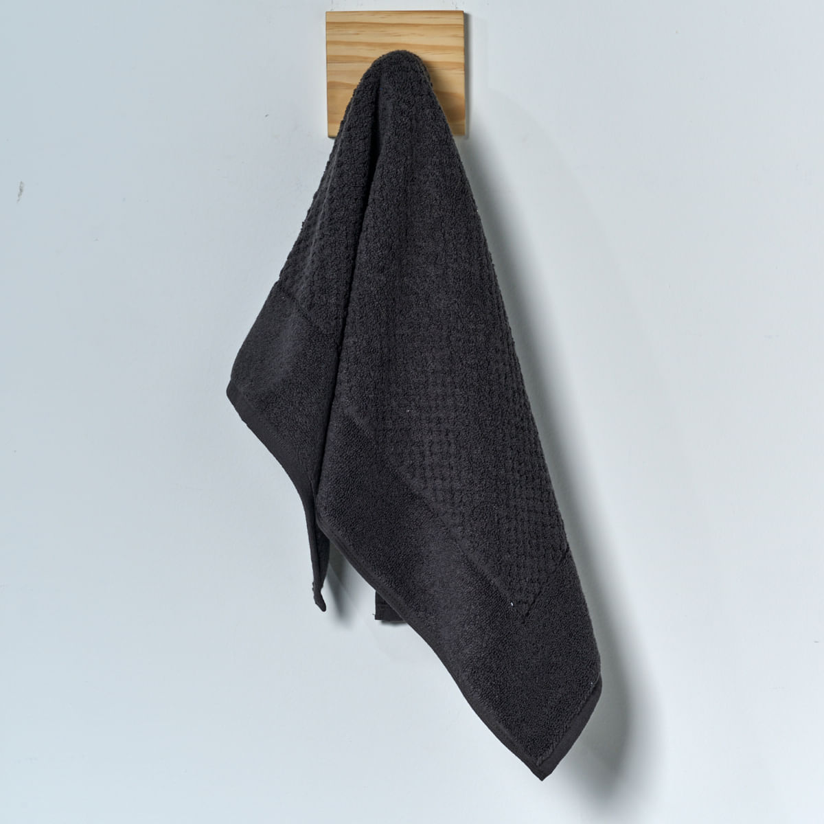 03 06 0033 Piso Seven Hundred Chumbo 001